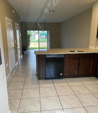 4th image of 18116 NW 29th Ct Floor 14
