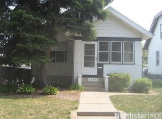 1290 Saint Albans St N, Saint Paul, MN 55117