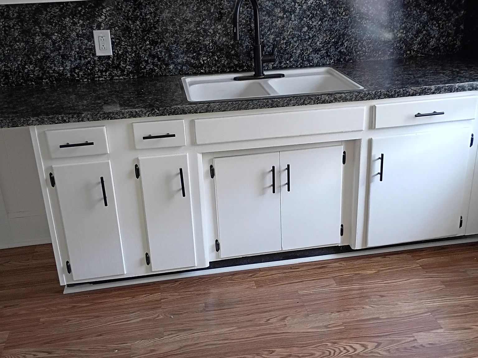 2 bed, 908 sqft, $1,240 — Photo 4
