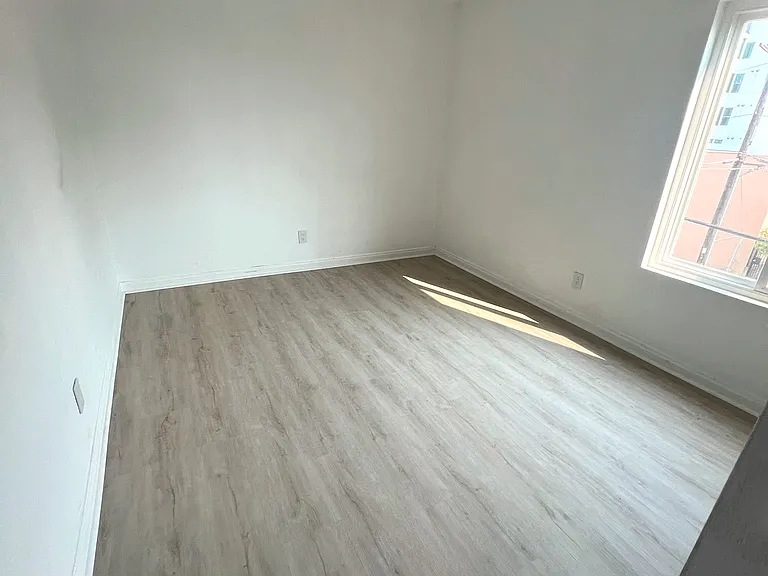 Bedroom 3 (smallest room, fits queen bed) 10'2"x 11'8" + closet & entry area