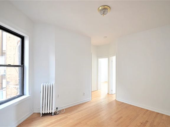 3rd image of 3696 Broadway #1