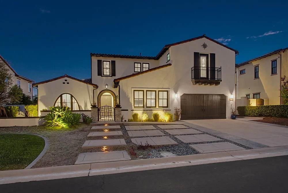 4 bed, 4.5 bath, 3773 sqft, $15,000 — Photo 3