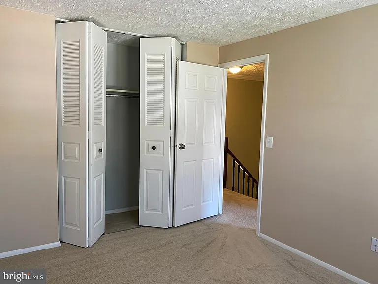 1666 Barnstead Dr — Photo 32