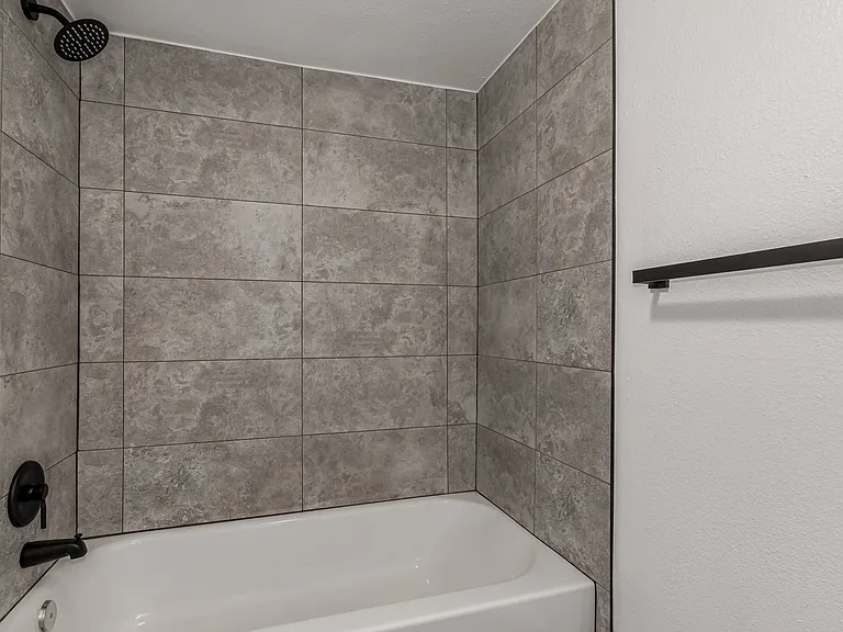 3371 S Monaco Pkwy #A — Photo 29