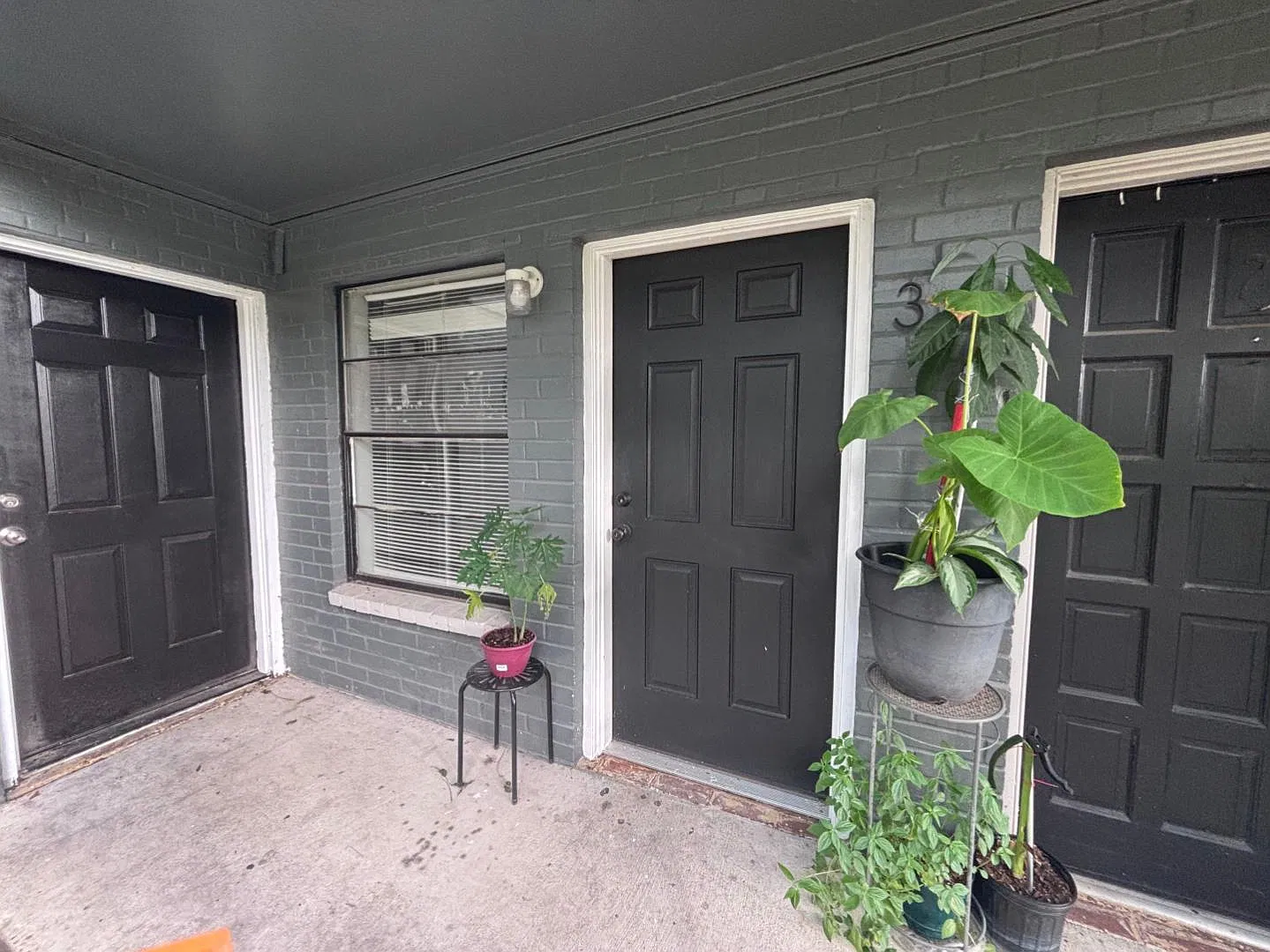 4218 J Street — Photo 4