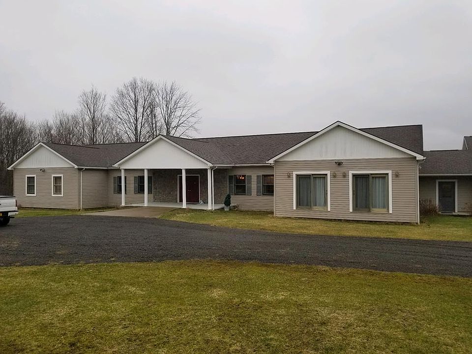 1st image of 221 Que Vista Dr