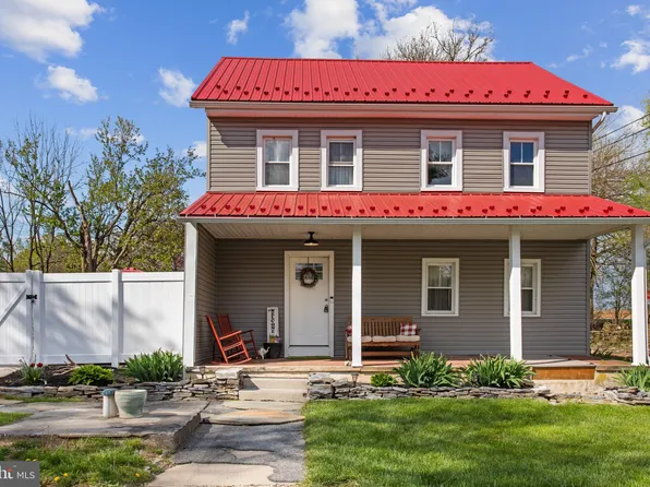 490 Sheridan Rd, Womelsdorf, PA 19567