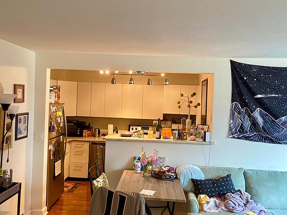 4th image of 3550 N Lake Shore Dr APT 606