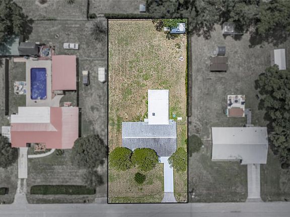 4th image of 37136 Mandarin Ave