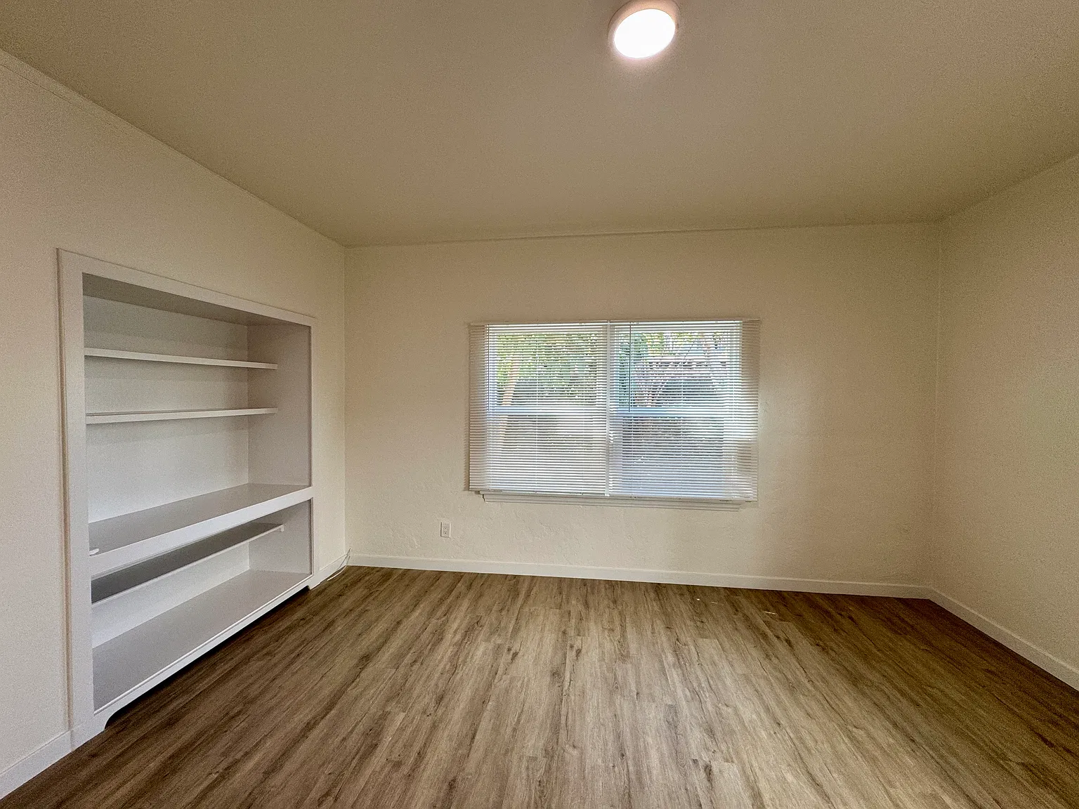 Studio, 450 sqft, $2,200 — Photo 4