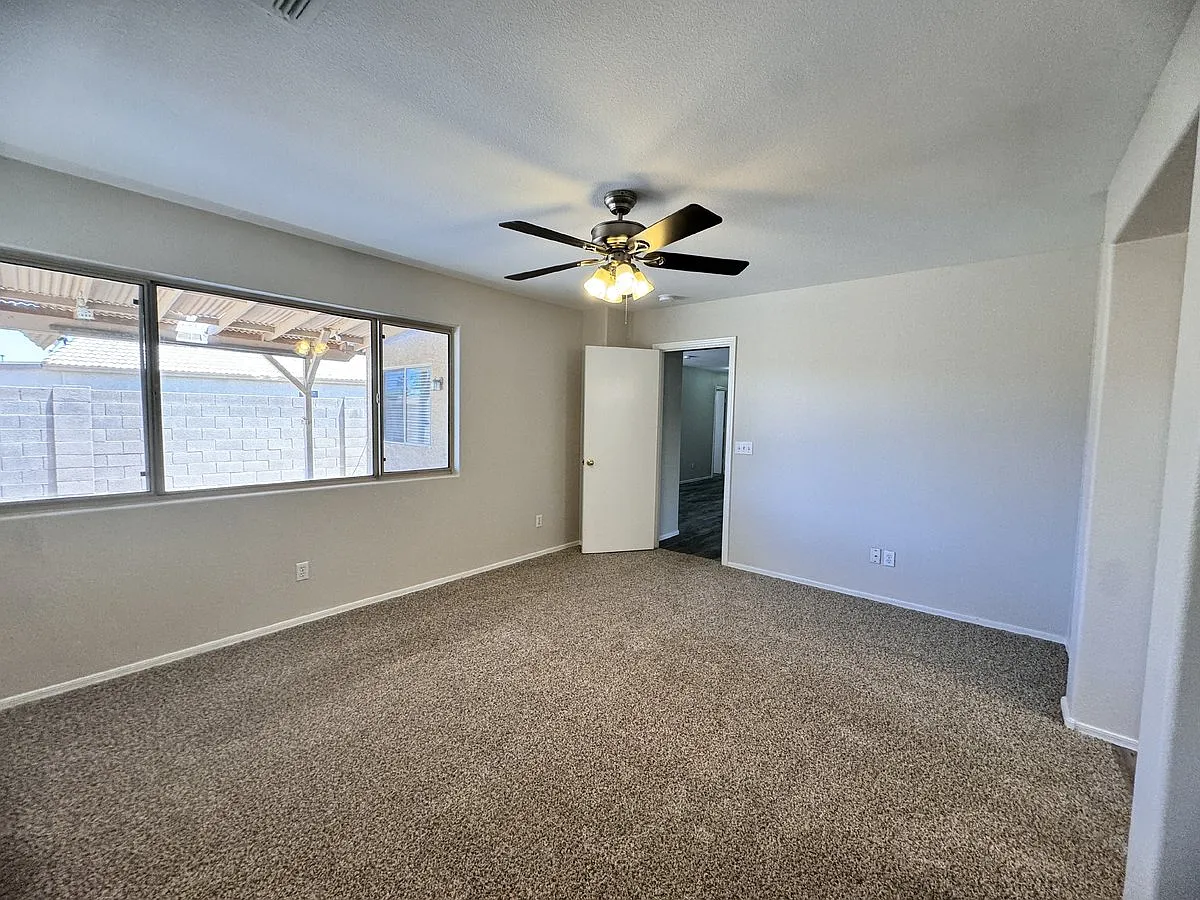 9138 West Ross Avenue — Photo 4