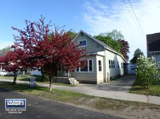 812 Jacobson St, Marinette, WI 54143
