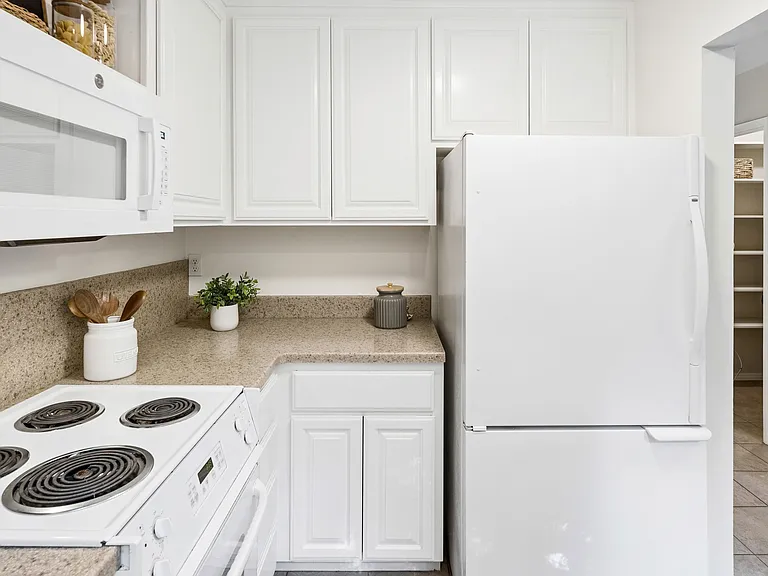 4024 Farm Hill Blvd #8 — Photo 9