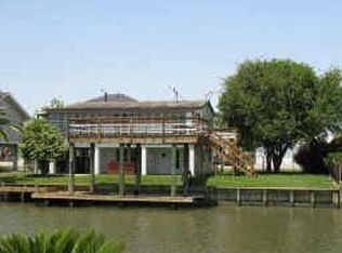 128 Tarpon St, Bayou Vista, TX 77563