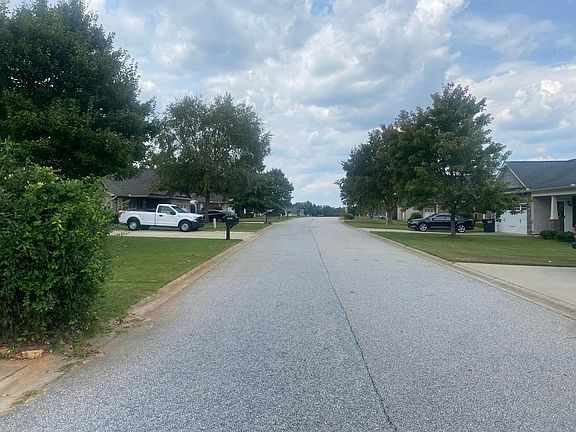 4th image of 1023 Blythwood Dr