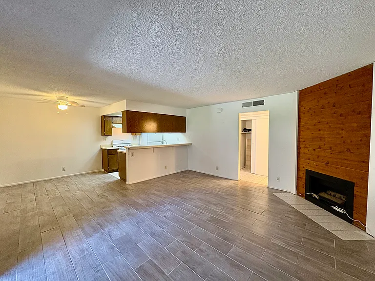 8505 Columbus Ave #106 — Photo 10