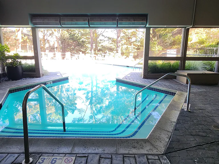Mandarin Dr — Photo 21