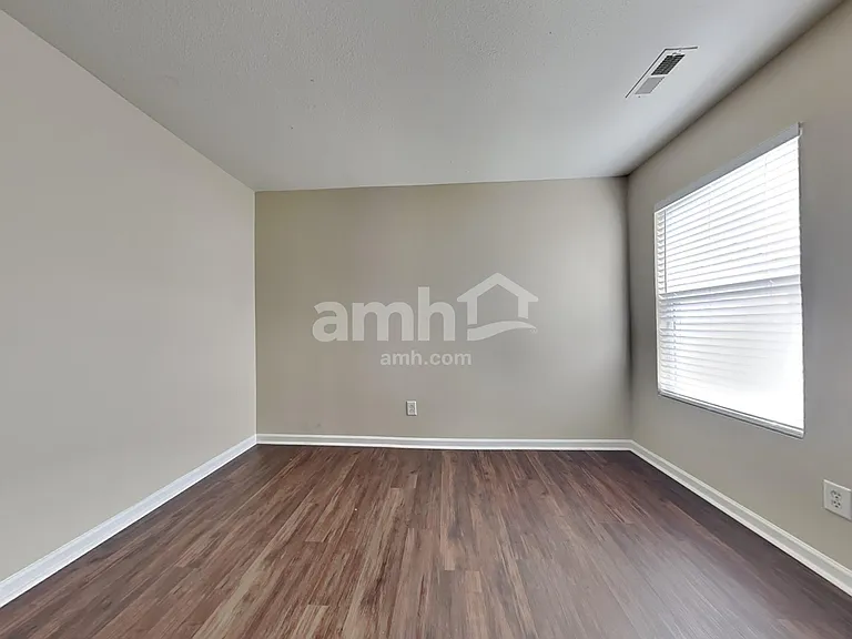 2021 Moss Creek Dr — Photo 14