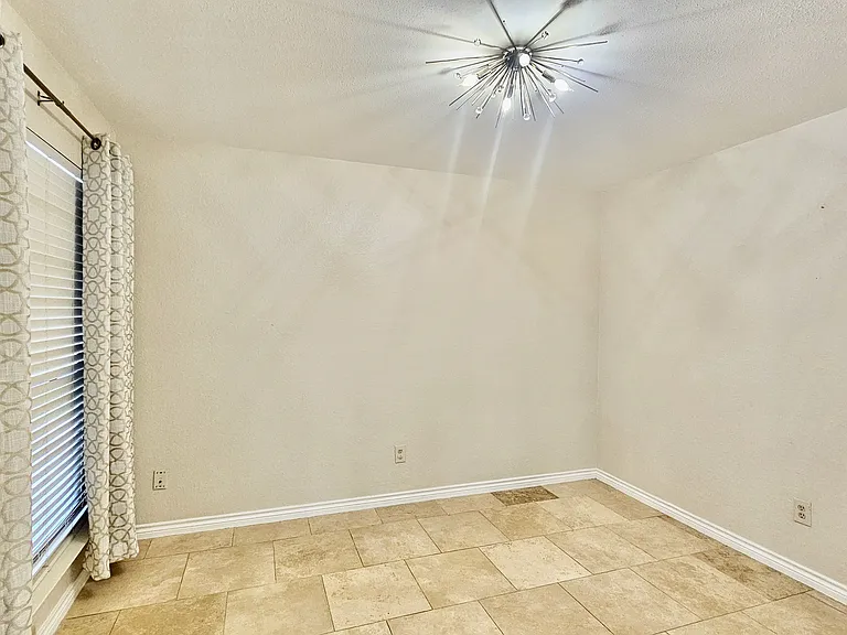 1445 Sedalia Dr — Photo 12
