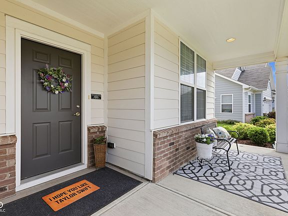 3rd image of 13586 Longrise Ln