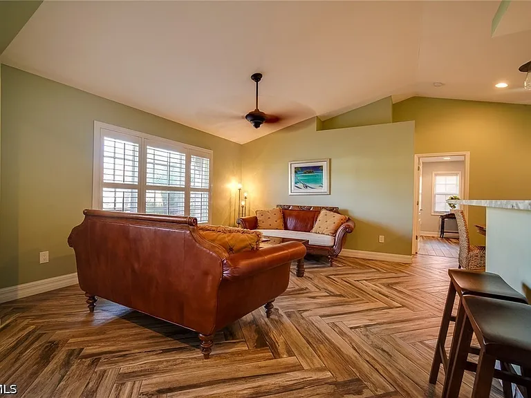 8831 Banyan Cove Cir — Photo 4