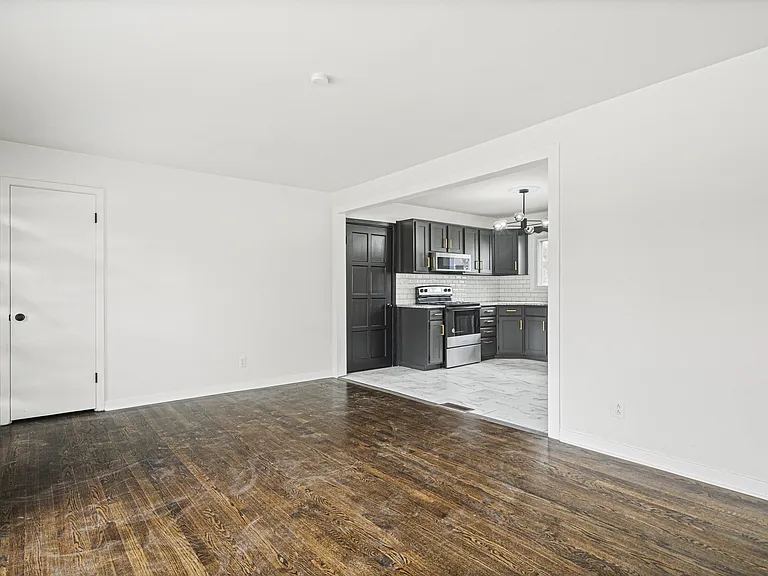 7109 Conser St — Photo 13