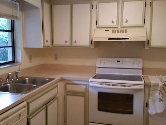 3rd image of 205 Palmetto Ave APT 506