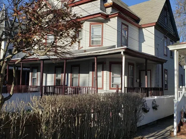 830 Carteret Ave, Trenton, NJ 08618