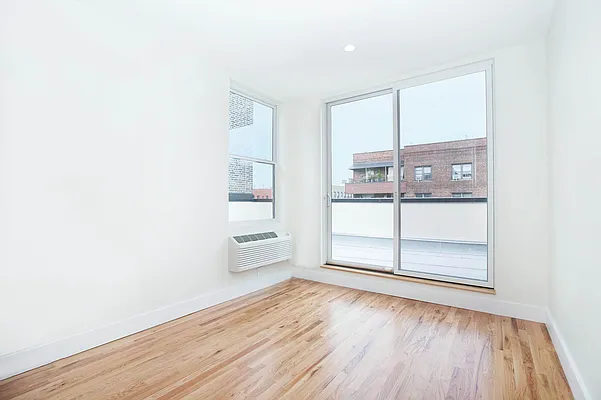 Rented by Bohemia Realty Group | media 10