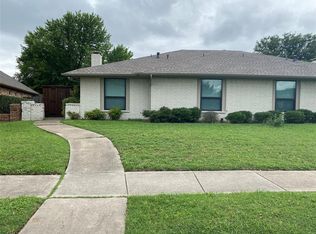 2828 Townbluff Dr, Plano, TX 75075