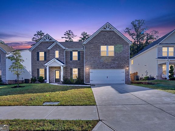 3rd image of 3117 Thicket Ln