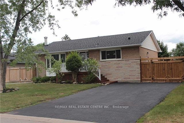 1st image of 363 Duncombe Dr