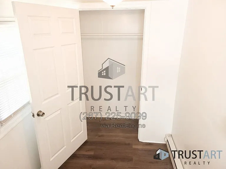 4917 Greene St #1 — Photo 11