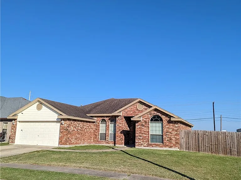 3001 S Fork Dr — Photo 1