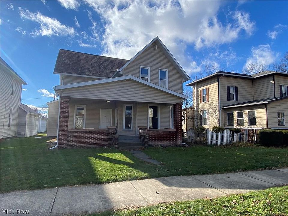 1st image of 726 N Tuscarawas Ave