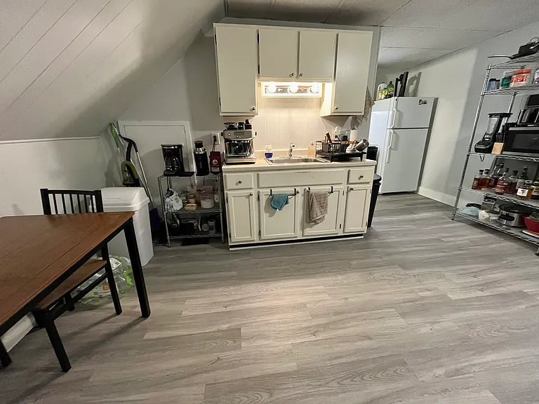 65 Saint Lawrence St #5 — Photo 6