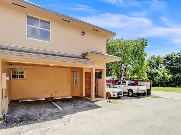 451 NE 136th St #I-101, North Miami, FL 33161