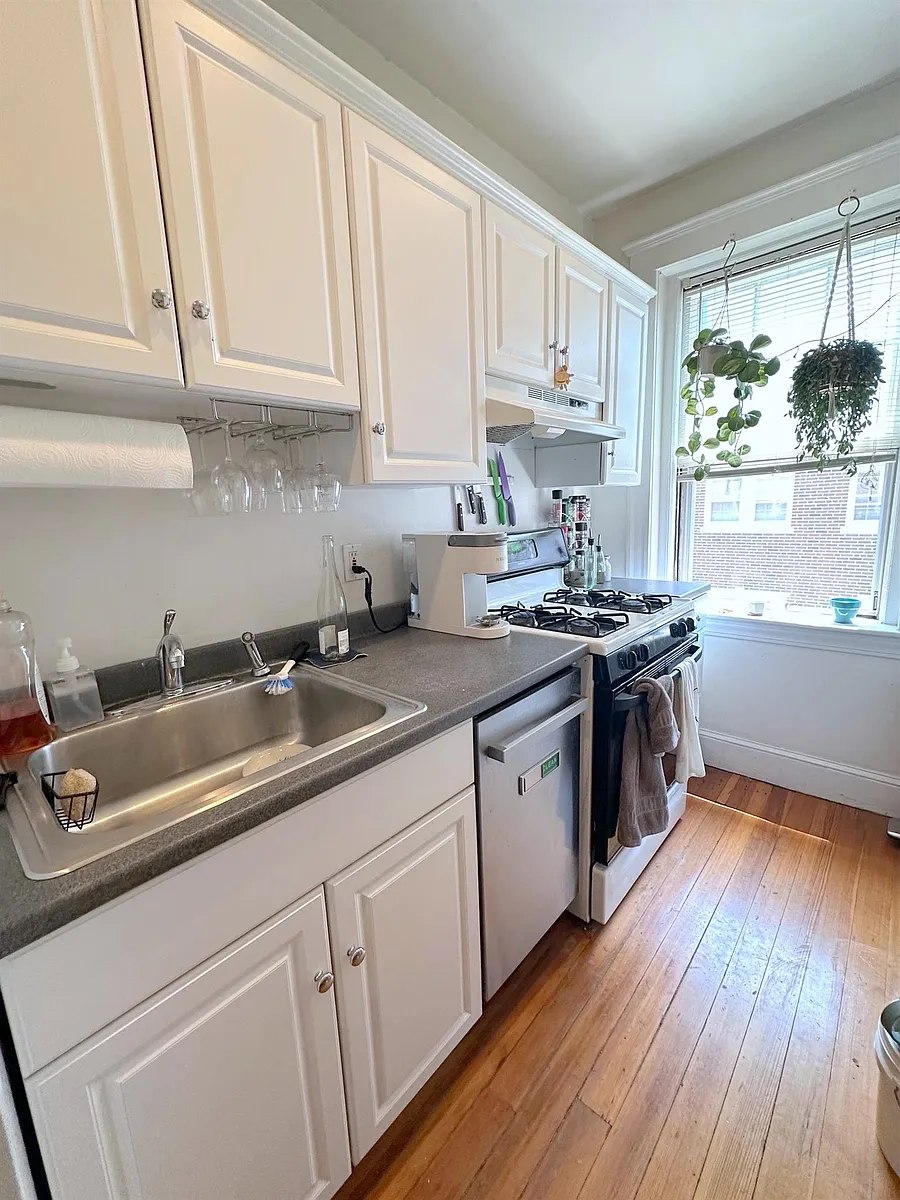 Building Photo - 11 Ellery St #1