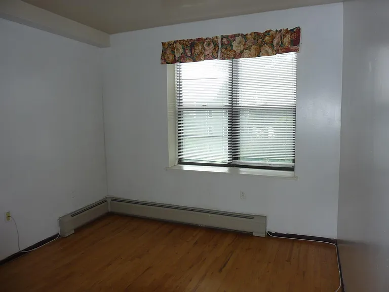88 Grafton Ave #3A — Photo 6
