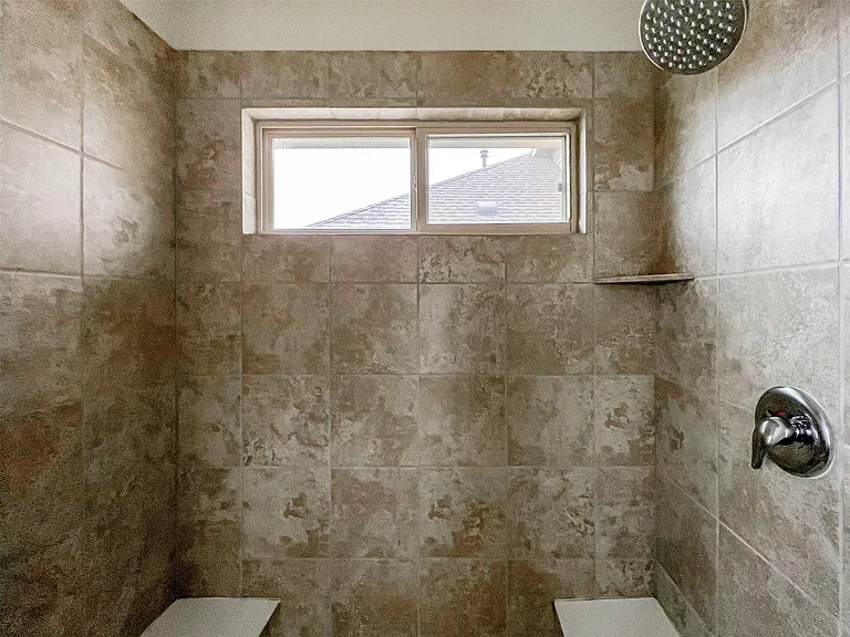 818 Silo St — Photo 22
