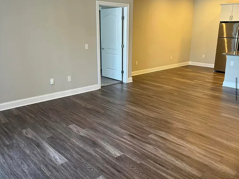 Contemporary Home Suites — Photo 13