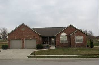 1st image of 2219 Canyon Creek Dr