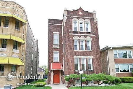 1st image of 8904 S Blackstone Ave