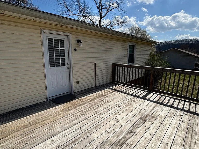 3421 Happy Acres Rd — Photo 32