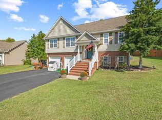 70 Mackay Ln, Cookeville, TN 38506