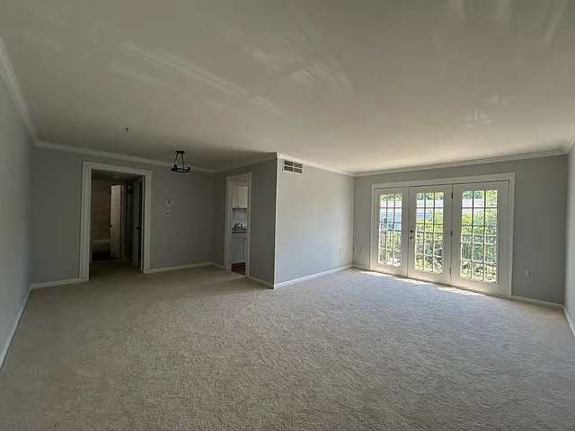 1 bed, 698 sqft, $1,800 — Photo 2