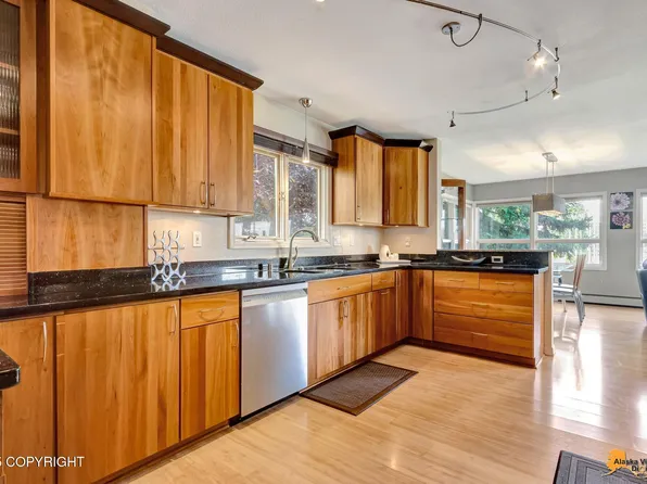 432 W 10th Ave, Anchorage, AK 99501