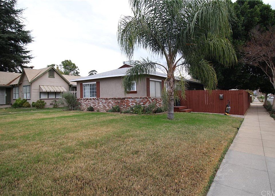 1st image of 2703 N Arrowhead Ave