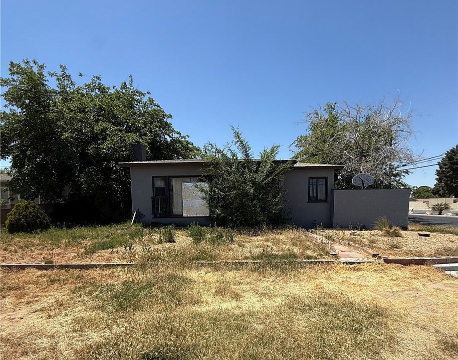 1st image of 44353 Kirkland Ave