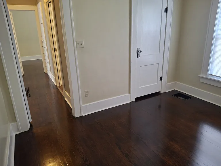 836 N Litchfield Ave — Photo 22